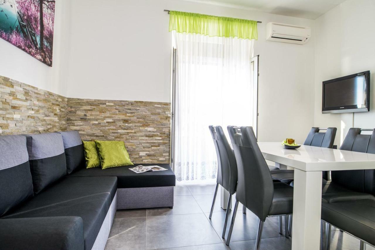 Apartment Stefania Koromačno Exterior foto